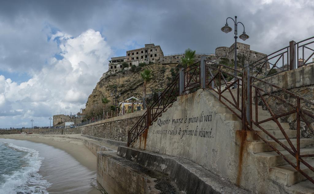 Murat Guesthouse Pizzo  Buitenkant foto